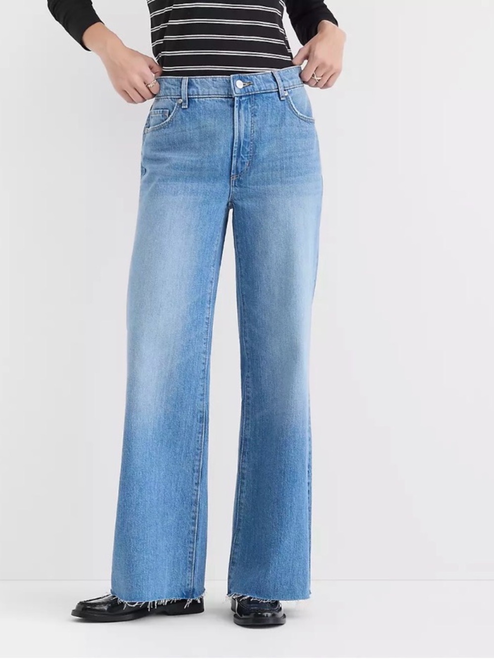 Rivete Tall Fresh Cut Mid Rise Loose Flare Jeans in Light Wash